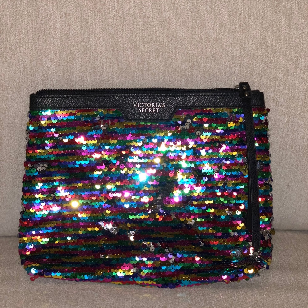Victoria’s Secret makeup bag